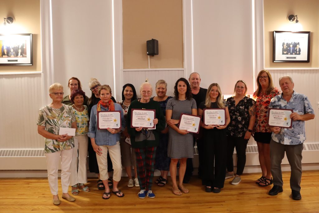 Concours Farnham la belle : à cœur ma demeure en fleurs!